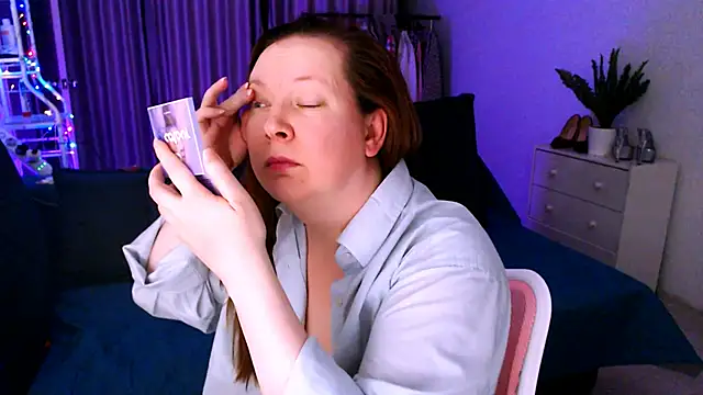 GoddessLara online show from January 1, 2025, 2:09 am