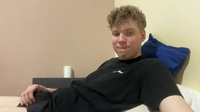 sexybooii6968 online show from November 1, 2025, 3:58 pm