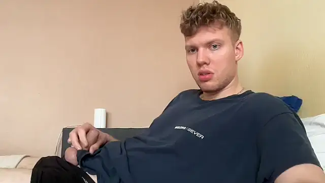 sexybooii6968 online show from February 11, 2026, 2:00 pm