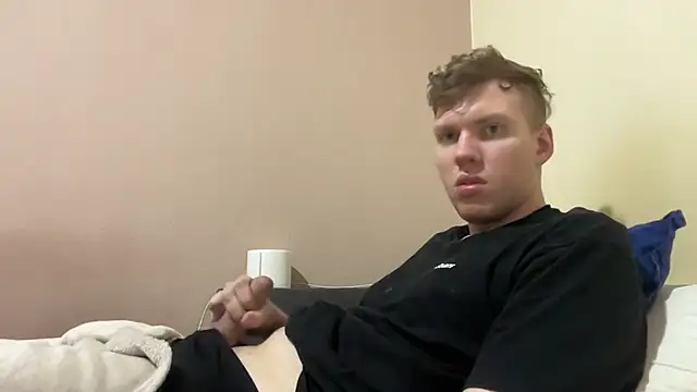 sexybooii6968 online show from February 17, 2026, 3:51 pm