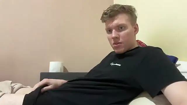 sexybooii6968 online show from February 20, 2026, 2:39 pm