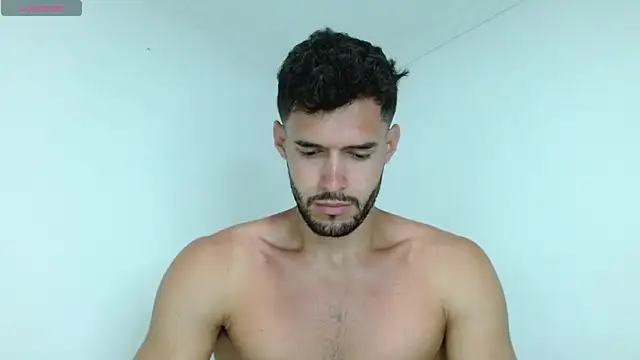 Noah jhonsonn online show from March 18, 2025, 10:36 am