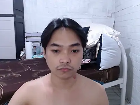 xAsianTwinkx online show from August 4, 2026, 4:31 pm