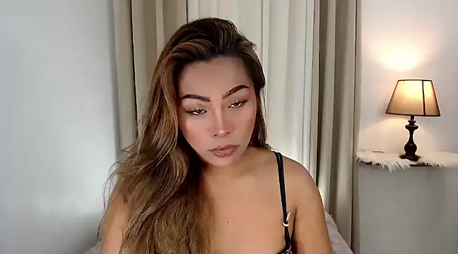 Snapshot of DreamLADYBOY chatting on January 24, 2025, 4:48 am DreamLADYBOY online show from January 24, 2025, 4:48 am