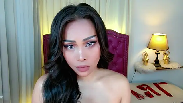 DreamLADYBOY online show from May 21, 2026, 5:42 pm