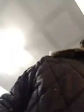 Brhama44 online show from December 3, 2025, 3:21 pm