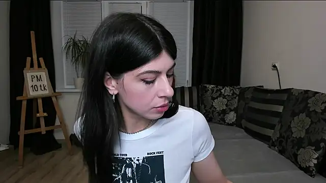 MolagAnna online show from March 31, 2026, 6:08 pm