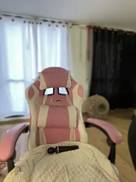 Snapshot of MiaJones21 chatting on December 27, 2024, 10:16 pm MiaJones21 online show from December 27, 2024, 10:16 pm