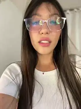 Snapshot of MiaJones21 chatting on January 7, 2025, 11:24 pm MiaJones21 online show from January 7, 2025, 11:24 pm