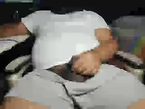 Snapshot of mikfgh50 chatting on December 6, 2024, 6:04 am mikfgh50 online show from December 6, 2024, 6:04 am