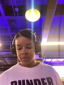 Snapshot of trianawhite chatting on December 3, 2024, 7:55 pm trianawhite online show from December 3, 2024, 7:55 pm