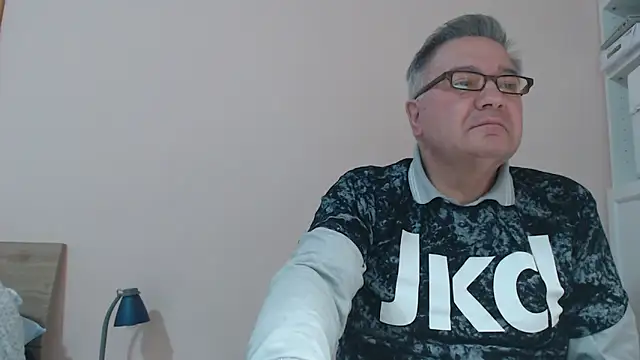 YOU6me online show from February 9, 2025, 4:29 pm