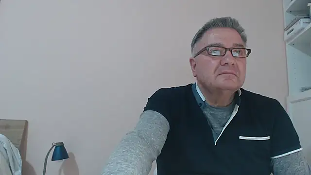 YOU6me online show from February 11, 2025, 6:01 pm