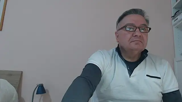 YOU6me online show from February 15, 2025, 2:33 pm