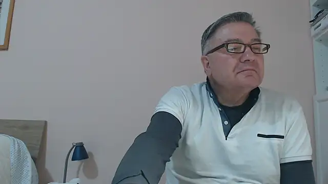 YOU6me online show from February 17, 2025, 5:43 pm