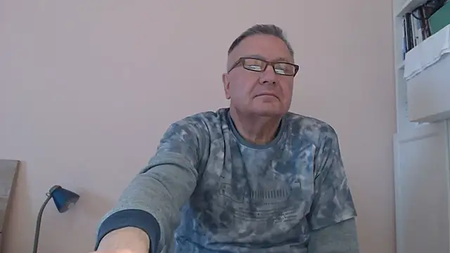 YOU6me online show from October 7, 2025, 2:58 pm