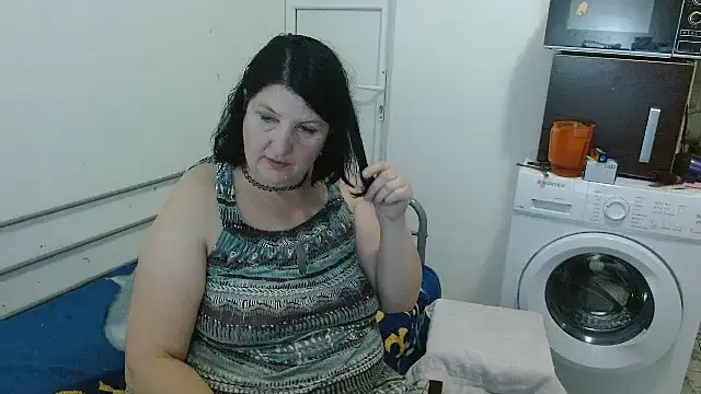 Snapshot of RidemerafSuzana chatting on January 3, 2025, 3:33 pm RidemerafSuzana online show from January 3, 2025, 3:33 pm