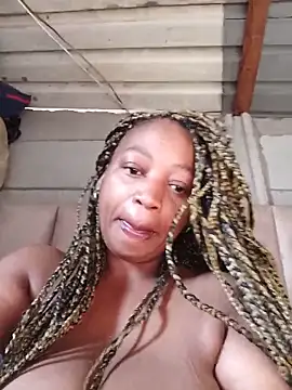 Snapshot of winterqueenx chatting on May 30, 2026, 6:21 am winterqueenx online show from May 30, 2026, 6:21 am
