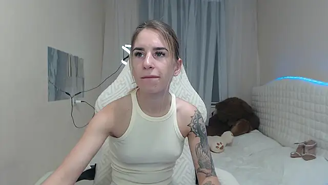 DeboraHorny online show from November 17, 2025, 7:14 am