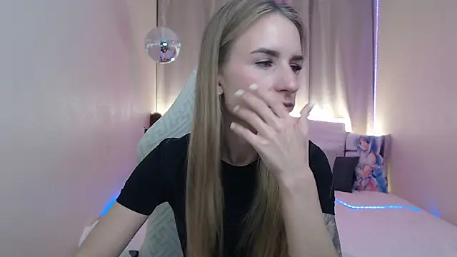 DeboraHorny online show from May 30, 2026, 6:10 am