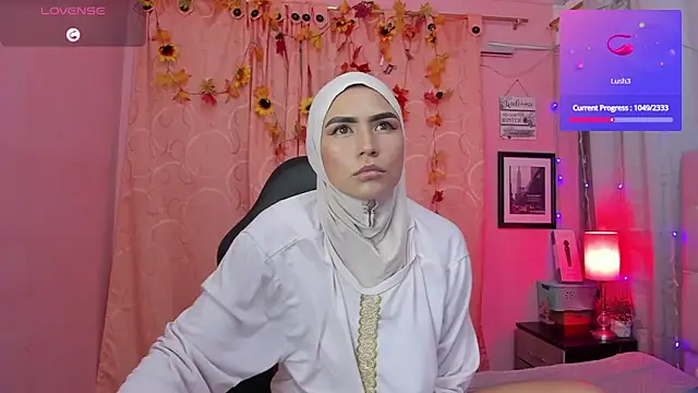 Snapshot of DarshaKhemu chatting on March 10, 2025, 8:45 pm DarshaKhemu online show from March 10, 2025, 8:45 pm