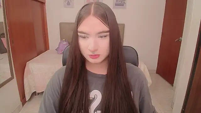 Miley Baker online show from March 10, 2026, 2:33 pm