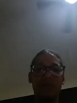 Snapshot of Yanwoods420 chatting on June 10, 2026, 2:45 am Yanwoods420 online show from June 10, 2026, 2:45 am