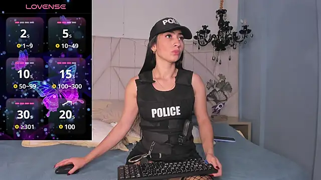 Selenee- online show from March 2, 2025, 3:27 pm