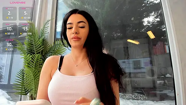 Naila18 online show from February 25, 2026, 6:12 am