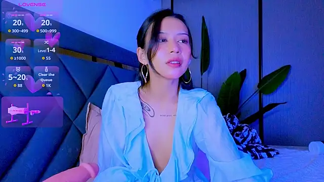 Mia Tin online show from March 29, 2026, 8:09 pm