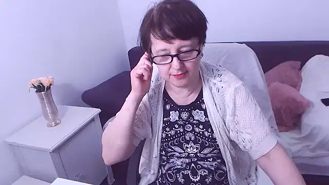 Snapshot of ChristaRose chatting on January 25, 2025, 12:06 am ChristaRose online show from January 25, 2025, 12:06 am
