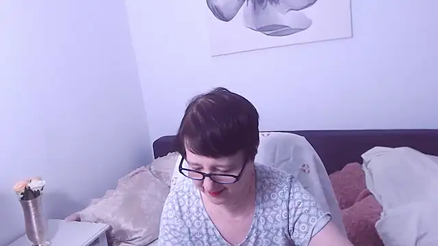 Snapshot of ChristaRose chatting on October 28, 2025, 11:29 pm ChristaRose online show from October 28, 2025, 11:29 pm