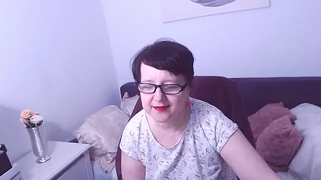 Snapshot of ChristaRose chatting on November 22, 2025, 9:47 pm ChristaRose online show from November 22, 2025, 9:47 pm