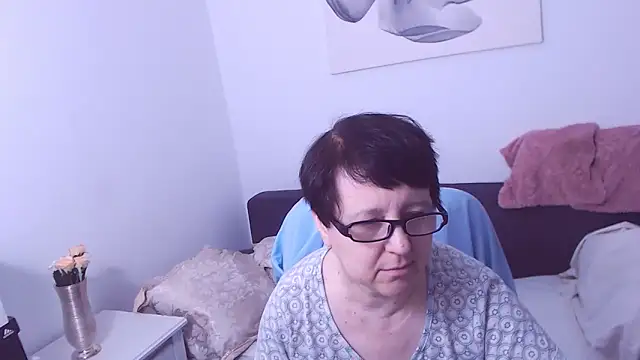 Snapshot of ChristaRose chatting on November 26, 2025, 7:37 pm ChristaRose online show from November 26, 2025, 7:37 pm