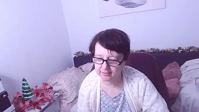 Snapshot of ChristaRose chatting on December 19, 2025, 7:54 pm ChristaRose online show from December 19, 2025, 7:54 pm