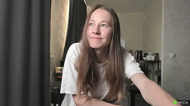 Courtney Luv online show from June 25, 2026, 3:49 pm