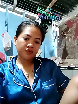 amariaxxx388 online show from February 14, 2025, 11:31 pm