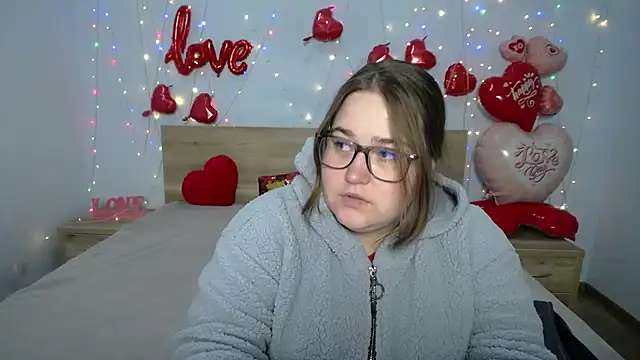 Snapshot of XX_Daniella_XX chatting on February 17, 2025, 7:21 pm XX Daniella XX online show from February 17, 2025, 7:21 pm