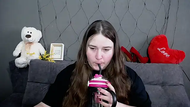 XX Daniella XX online show from February 5, 2026, 7:35 am