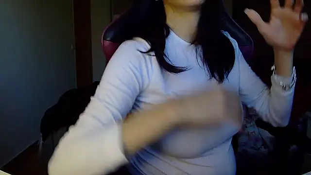 Snapshot of Vampirosa chatting on April 3, 2026, 12:36 pm Vampirosa online show from April 3, 2026, 12:36 pm