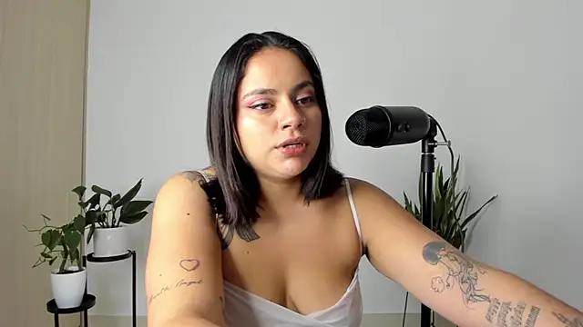 susy angel online show from November 27, 2025, 11:51 pm