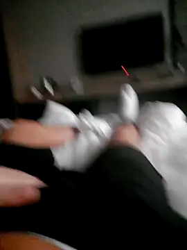 -falchetto90- online show from September 22, 2025, 4:09 pm