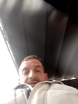 Snapshot of maxbigol chatting on December 17, 2024, 3:17 pm maxbigol online show from December 17, 2024, 3:17 pm