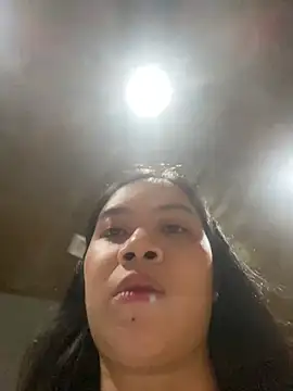 Hebefemme online show from March 2, 2025, 2:43 pm