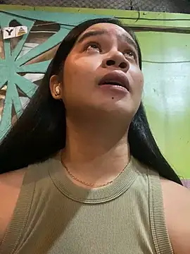 Hebefemme online show from March 16, 2025, 3:28 pm