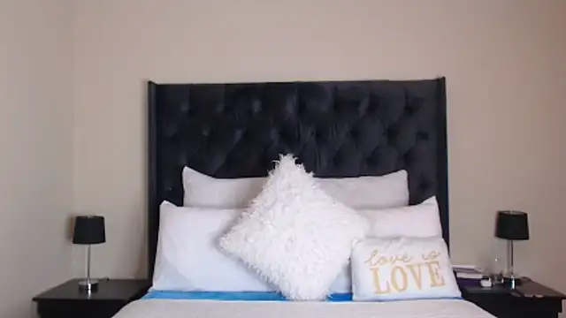 Snapshot of Sexynaughty_Gal chatting on November 8, 2025, 9:46 pm Sexynaughty Gal online show from November 8, 2025, 9:46 pm