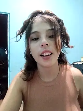 mariamac420 online show from April 2, 2026, 3:37 am