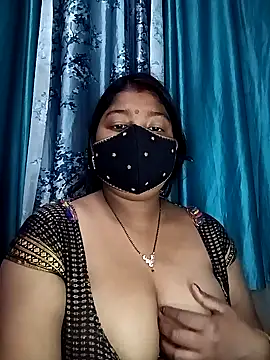 Snapshot of neha-bhabhi chatting on January 28, 2025, 3:35 pm neha-bhabhi online show from January 28, 2025, 3:35 pm