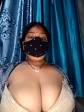 Snapshot of neha-bhabhi chatting on February 7, 2025, 3:19 pm neha-bhabhi online show from February 7, 2025, 3:19 pm