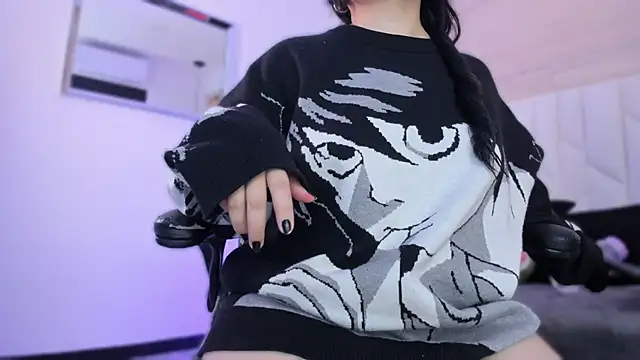 io chie  online show from September 18, 2025, 4:14 am